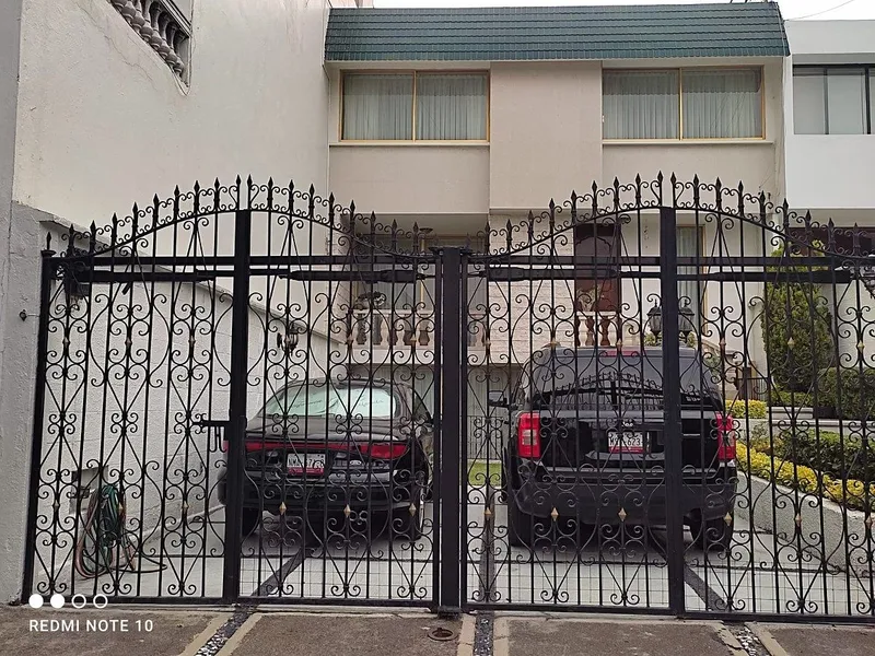 Casa en venta · Ciudad Satélite, Naucalpan de Juárez, Estado de México
