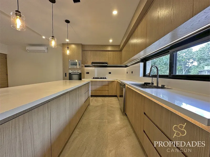 Casa en venta · Cancún, Benito Juárez, Quintana Roo Casa en venta · Cancún, Benito Juárez, Quintana Roo