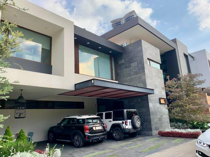 Casa en venta · Bosque Real, Huixquilucan, Estado de México Casa en venta · Bosque Real, Huixquilucan, Estado de México