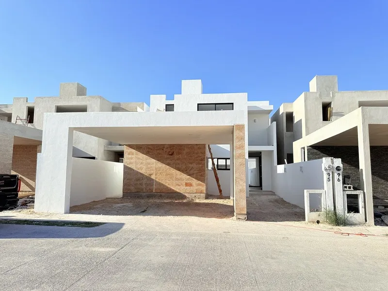 Casa en venta · Gran San Pedro Cholul, Mérida, Yucatán