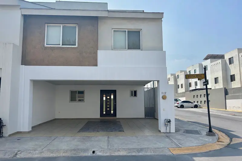 Casa en venta · Puerta de Hierro, Monterrey, Nuevo León Casa en venta · Puerta de Hierro, Monterrey, Nuevo León