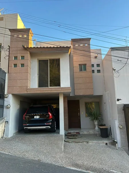 Casa en venta · Colinas de San Jerónimo, Monterrey, Nuevo León