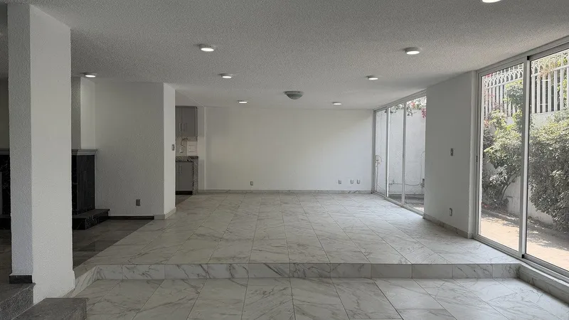 Casa en venta · Ciudad Satélite, Naucalpan de Juárez, Estado de México