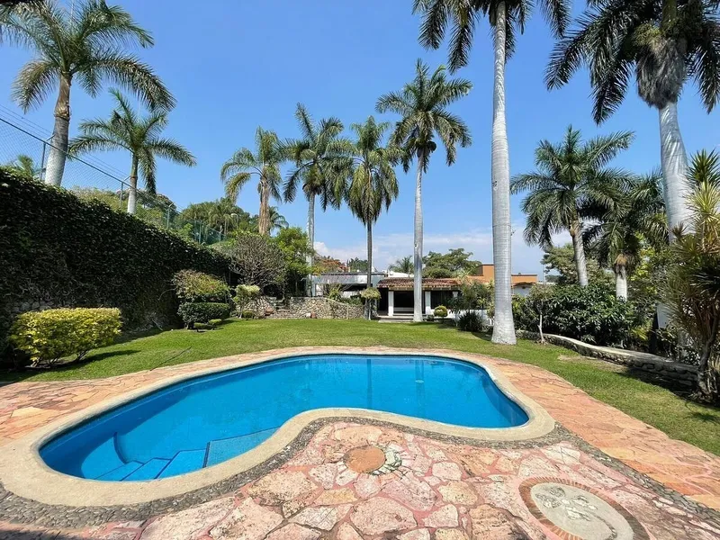 Casa en venta · Palmira Tinguindin, Cuernavaca, Morelos