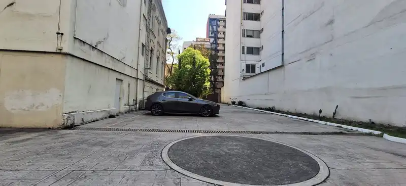 15 FACHADA TRASERA-ESTACIONAMIENTO.jpeg