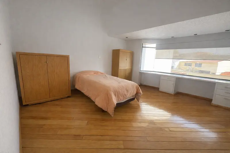 EB-VF8138 (13).png