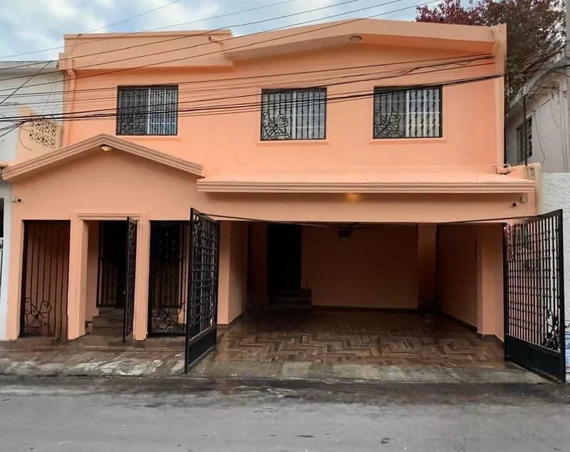 Casa en venta · Cortijo del Río, Monterrey, Nuevo León Casa en venta · Cortijo del Río, Monterrey, Nuevo León