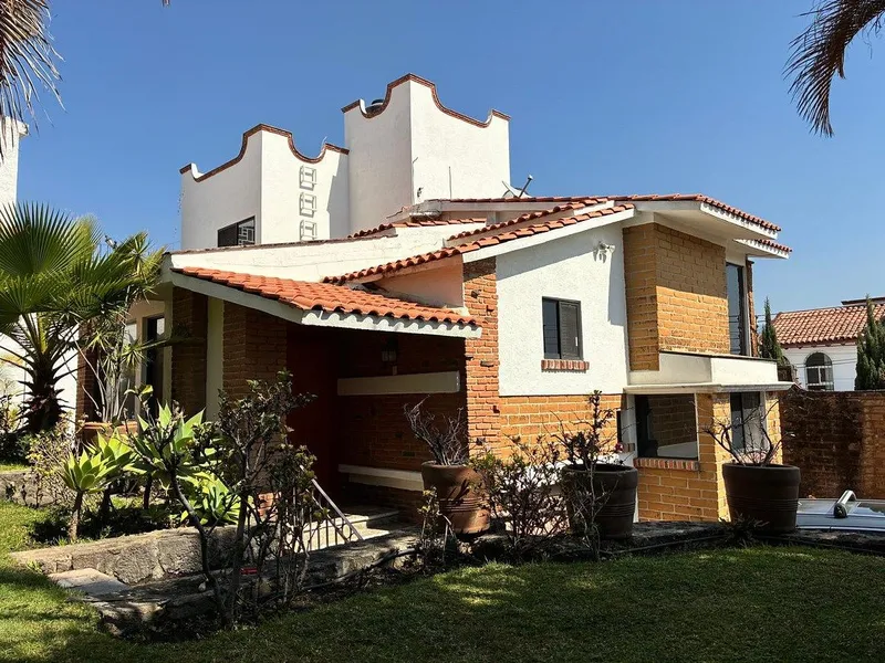 Casa en venta · Tzompantle Norte, Cuernavaca, Morelos