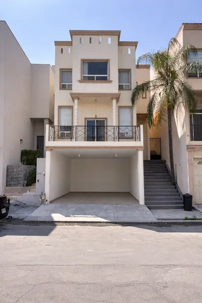 Casa en venta · Instituto Tecnológico de Estudios Superiores de Monterrey, Monterrey, Nuevo León