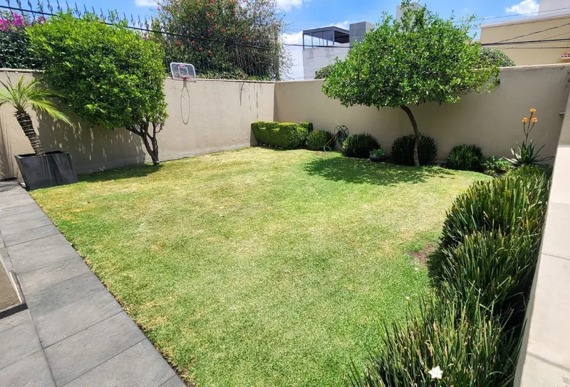 Casa en venta · Lomas de Tecamachalco, Naucalpan de Juárez, Estado de México