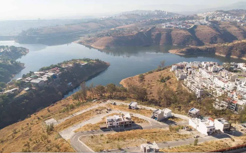 Lote en venta · Bosque Esmeralda, Atizapán de Zaragoza, Estado de México