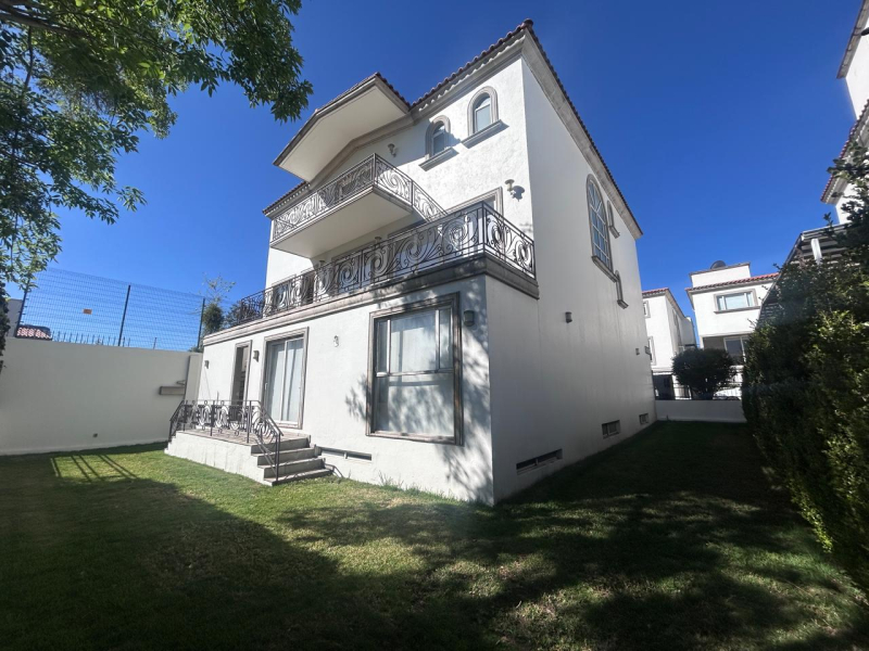Casa en venta · Naucalpan de Juárez, Estado de México Casa en venta · Naucalpan de Juárez, Estado de México