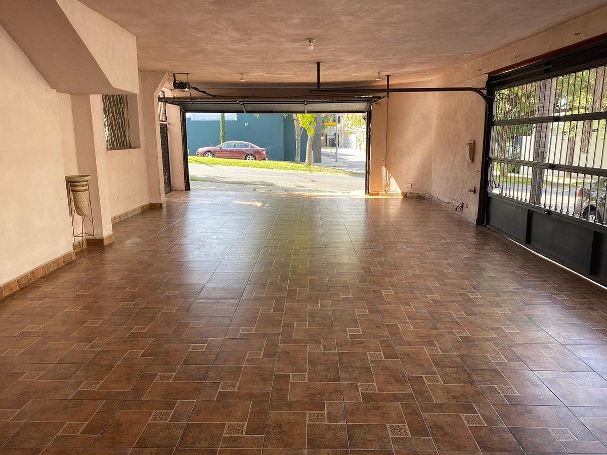 Casa en venta · Bosques del Contry, Guadalupe, Nuevo León