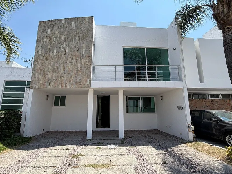 Condominio en venta · Jardines de La Hacienda, Santiago de Querétaro, Querétaro