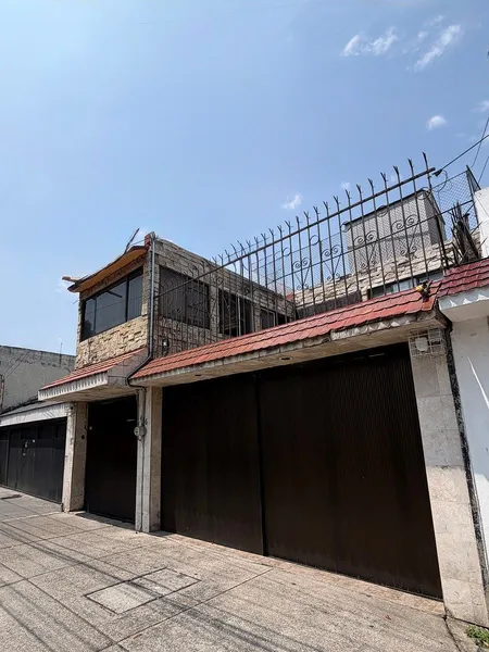 Casa en venta · Coyoacán, Ciudad de México Casa en venta · Coyoacán, Ciudad de México