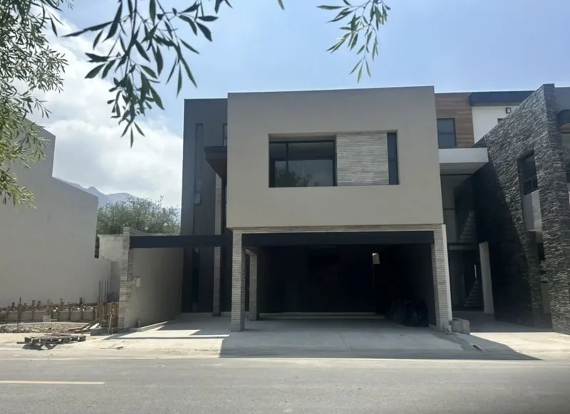 Casa en venta · El Uro, Monterrey, Nuevo León