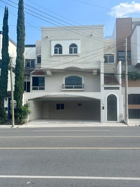 Casa en venta · Valle de Chipinque, San Pedro Garza García, Nuevo León