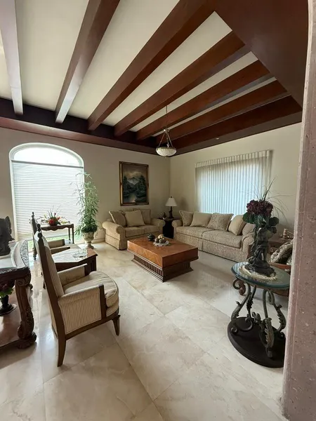 Casa en venta · Portal del Huajuco, Monterrey, Nuevo León