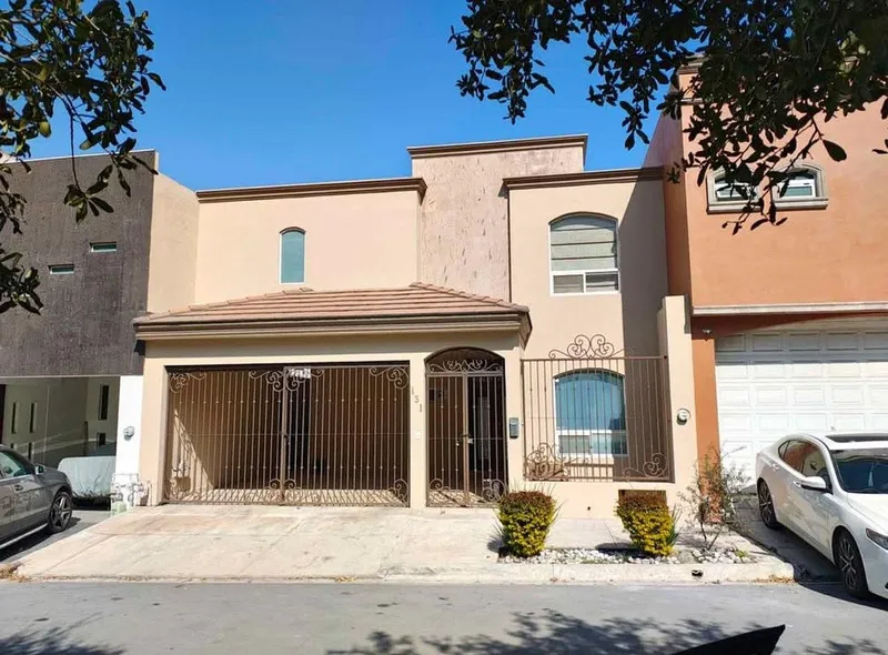 Casa en venta · Cumbres Mediterráneo, Monterrey, Nuevo León Casa en venta · Cumbres Mediterráneo, Monterrey, Nuevo León