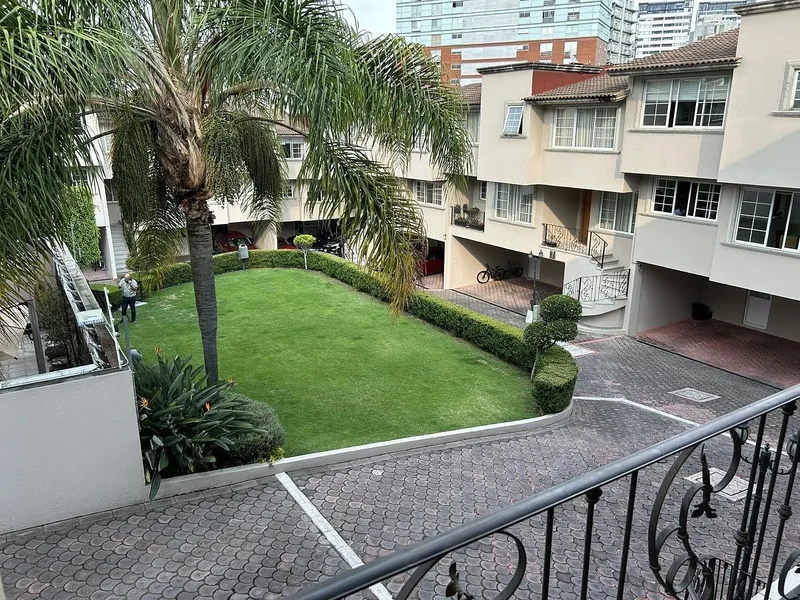 Condominio en venta · Hacienda de las Palmas, Huixquilucan, Estado de México Condominio en venta · Hacienda de las Palmas, Huixquilucan, Estado de México