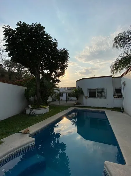 Casa en venta · Lomas de Jiutepec, Jiutepec, Morelos Casa en venta · Lomas de Jiutepec, Jiutepec, Morelos
