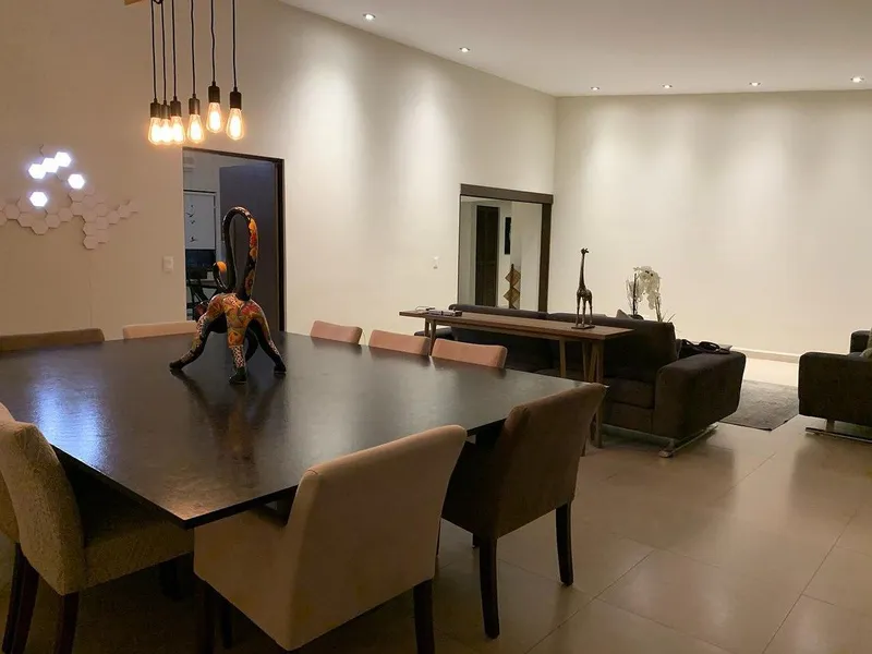 Casa en venta · Bosques del Valle, San Pedro Garza García, Nuevo León Casa en venta · Bosques del Valle, San Pedro Garza García, Nuevo León