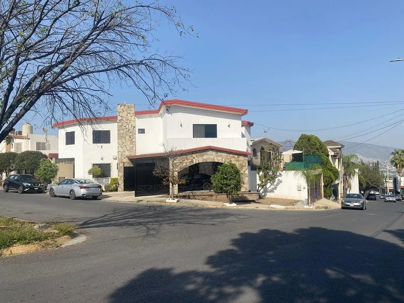 Casa en venta · Paseo de Cumbres 4to Sector 1er Etapa, Monterrey, Nuevo León