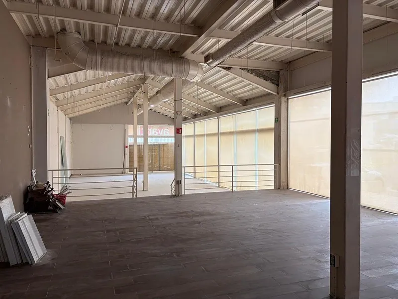 Comercio en alquiler · Las Cumbres, Monterrey, Nuevo León