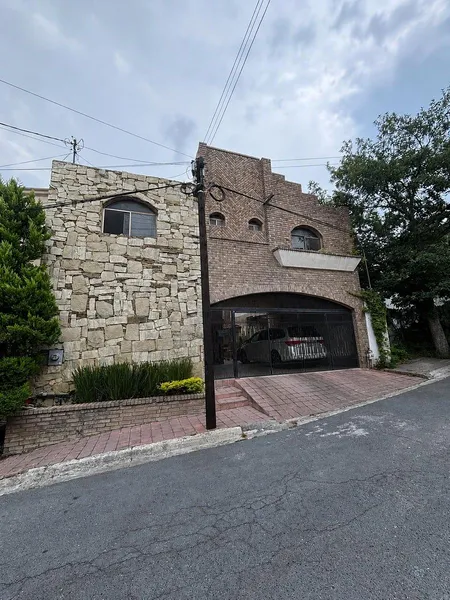 Casa en venta · Zona Lomas del Campestre, San Pedro Garza García, Nuevo León