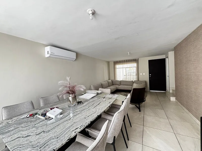Casa en venta · Cumbres Provenza, García, Nuevo León