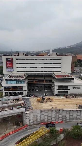 Comercio en alquiler · Rincón de Valle Alto, Monterrey, Nuevo León