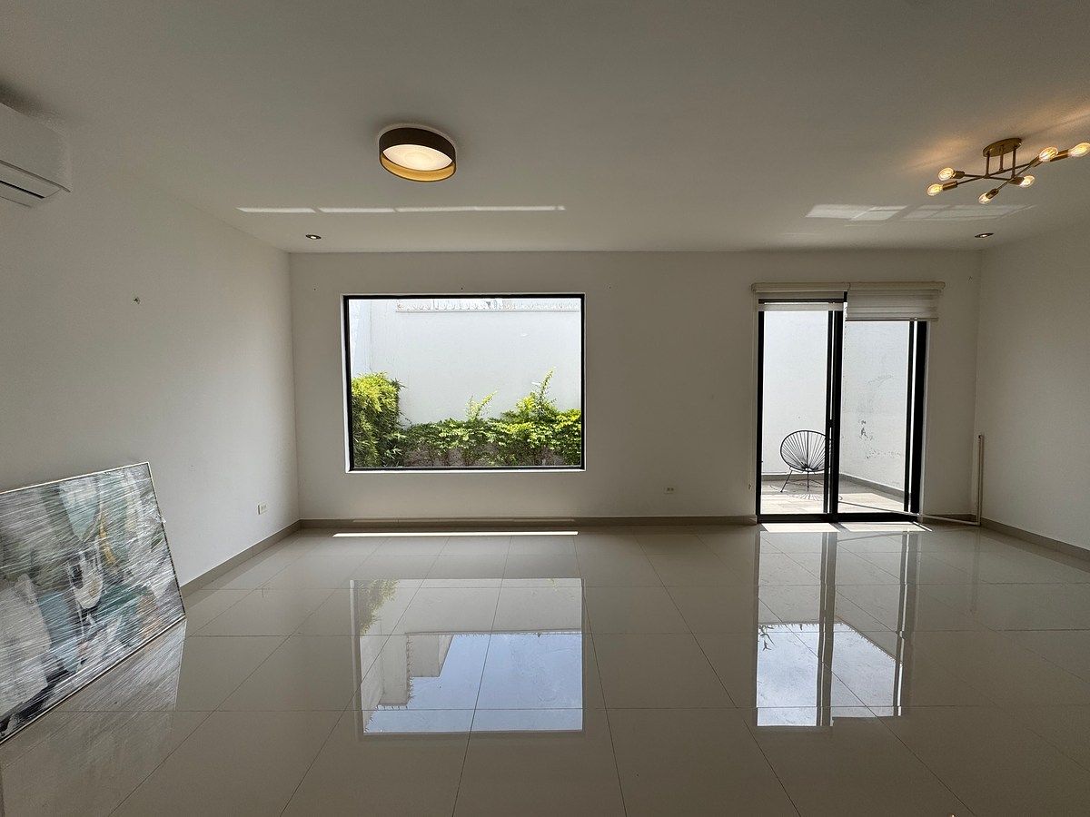Casa en venta · Instituto Tecnológico de Estudios Superiores de Monterrey, Monterrey, Nuevo León
