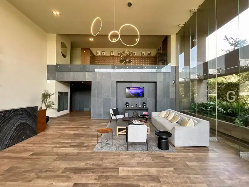 adriananieto.begrandrealestate_77132771.jpg