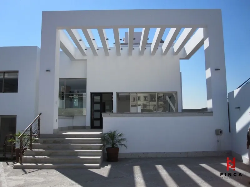 Casa en alquiler · Lomas de Tecamachalco, Naucalpan de Juárez, Estado de México