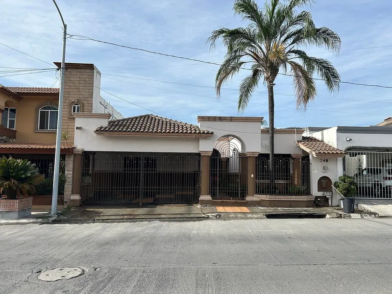Casa en venta · Instituto Tecnológico de Estudios Superiores de Monterrey, Monterrey, Nuevo León