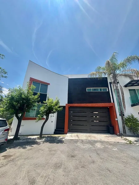 Casa en venta · Brisas de Valle Alto, Monterrey, Nuevo León