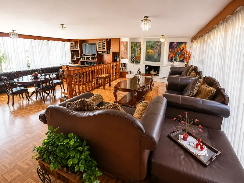 Casa en venta · Colón Echegaray, Naucalpan de Juárez, Estado de México Casa en venta · Colón Echegaray, Naucalpan de Juárez, Estado de México