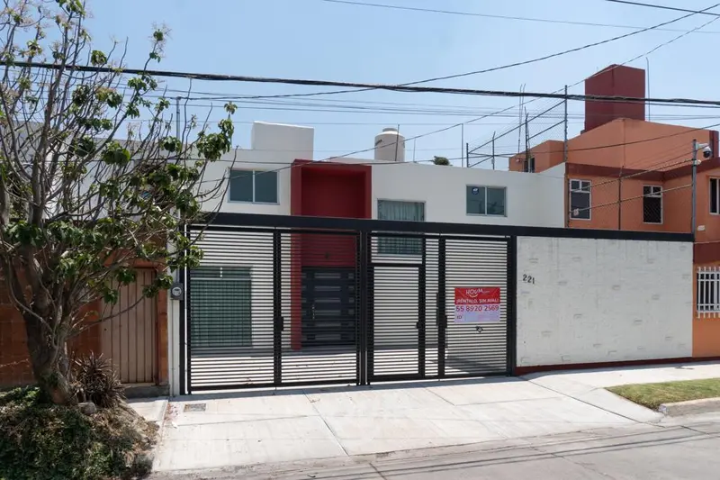Casa en venta · Jardines de la Florida, Naucalpan de Juárez, Estado de México Casa en venta · Jardines de la Florida, Naucalpan de Juárez, Estado de México