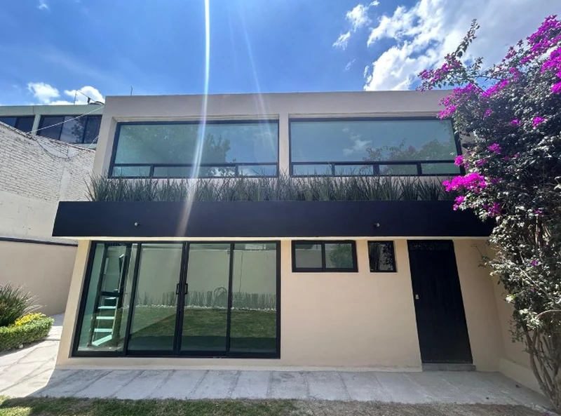 Casa en venta · Ciudad Satélite, Naucalpan de Juárez, Estado de México