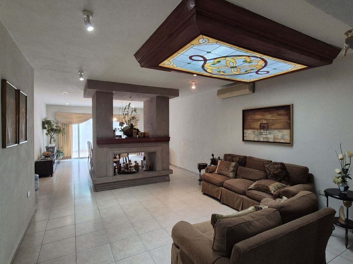 Casa en venta · Instituto Tecnológico de Estudios Superiores de Monterrey, Monterrey, Nuevo León