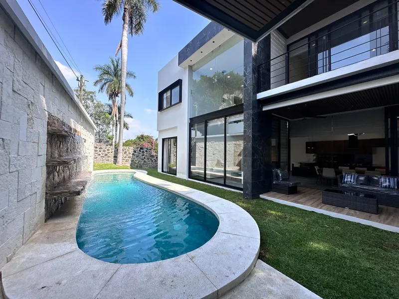Casa en venta · Palmira Tinguindin, Cuernavaca, Morelos
