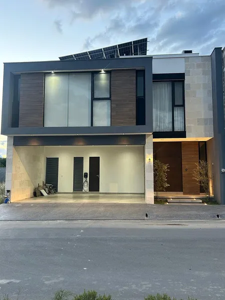 Casa en venta · Pedregal de la Montaña, Monterrey, Nuevo León