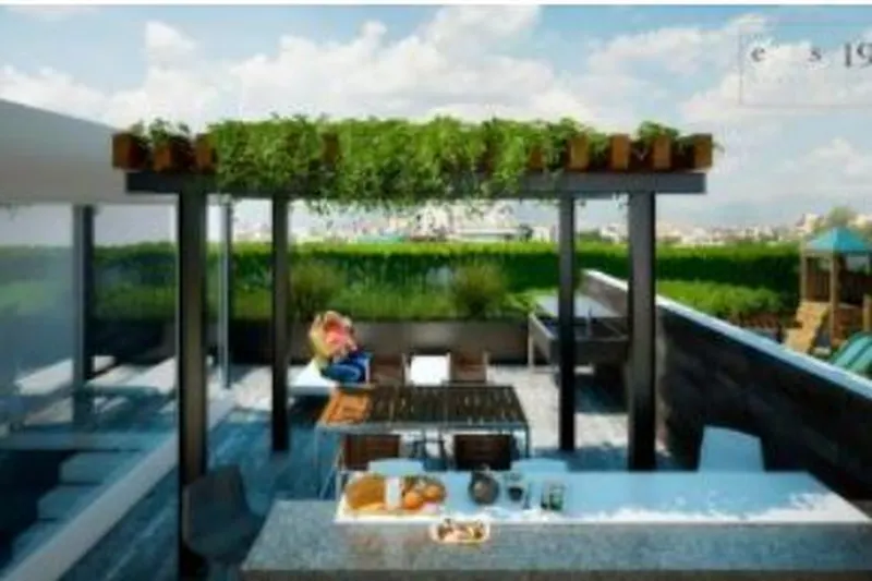 ES.VIST ROOFTOP PRIVDO.JPG