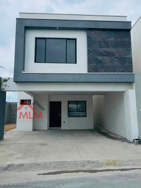 Casa en venta · Dominio Cumbres, García, Nuevo León Casa en venta · Dominio Cumbres, García, Nuevo León