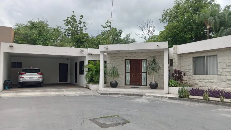 Casa en venta · Rincón de Santa María, Monterrey, Nuevo León