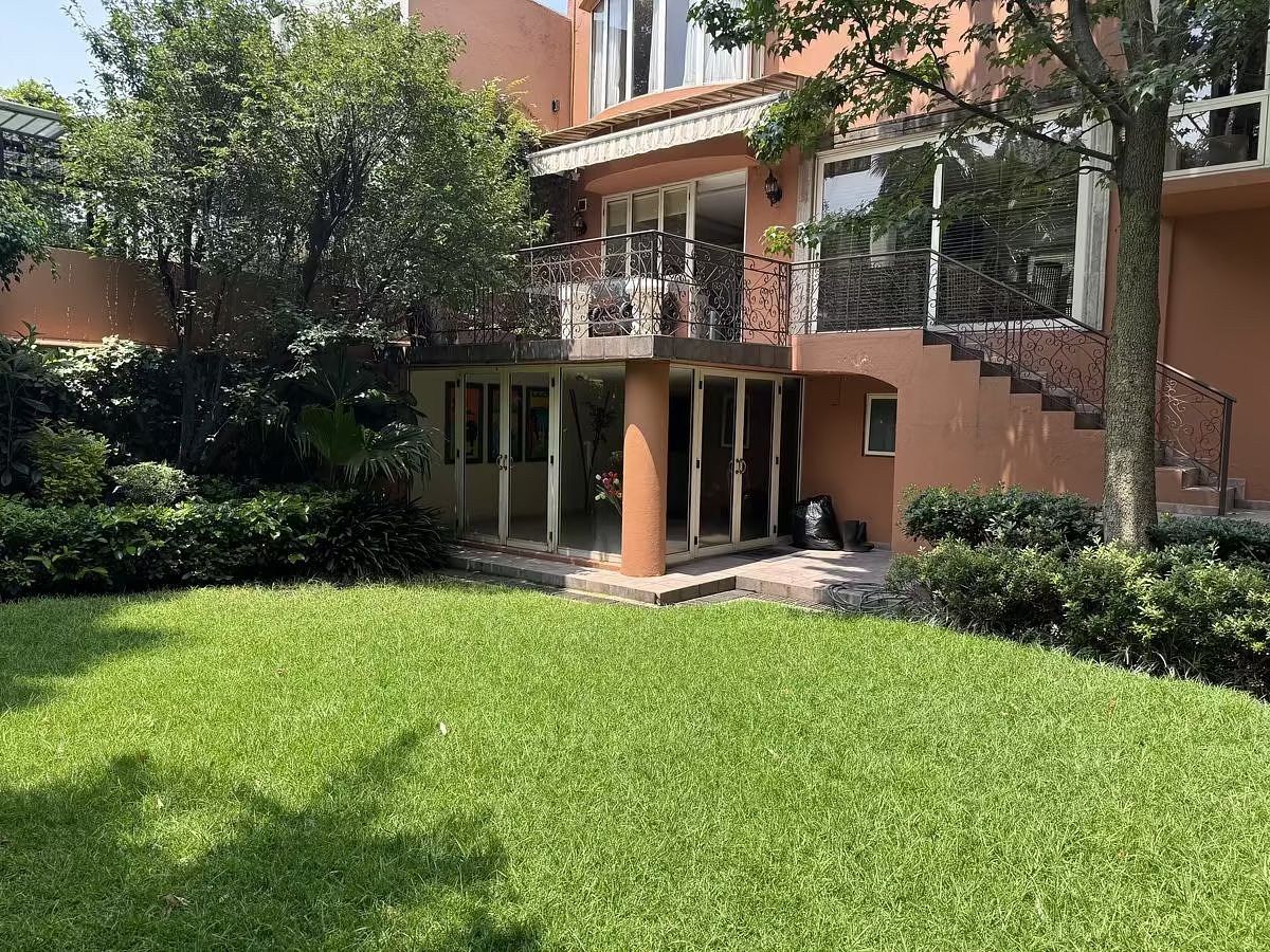 Casa en venta · Lomas de Tecamachalco, Naucalpan de Juárez, Estado de México