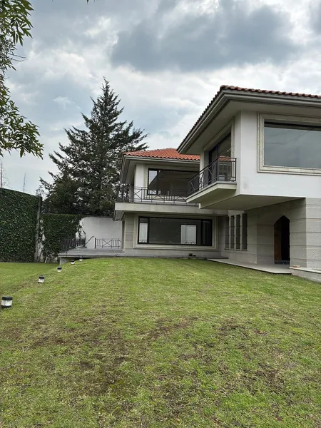 Casa en venta · Lomas de Tecamachalco Sección Bosques I y II, Huixquilucan, Estado de México
