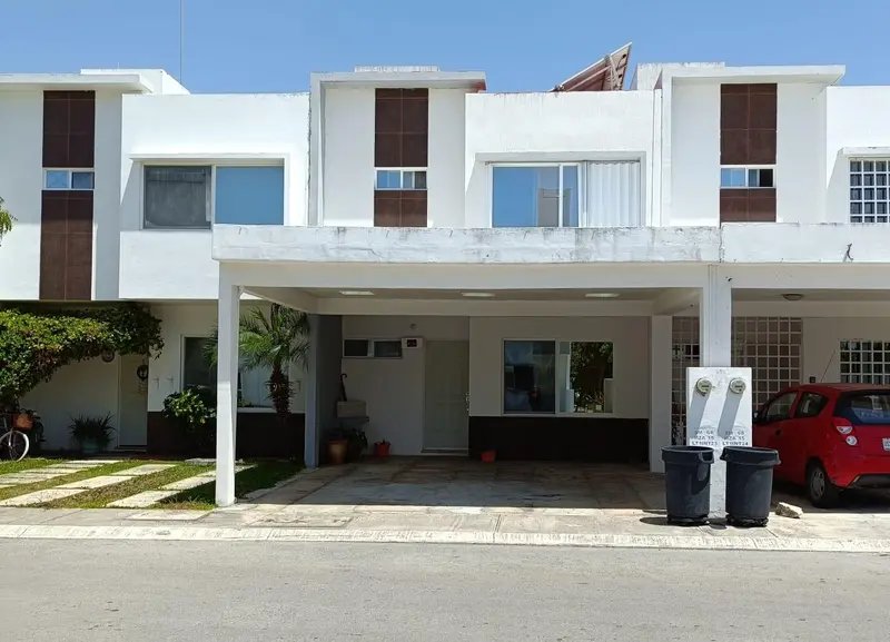 Casa en venta · Playa del Carmen, Solidaridad, Quintana Roo Casa en venta · Playa del Carmen, Solidaridad, Quintana Roo