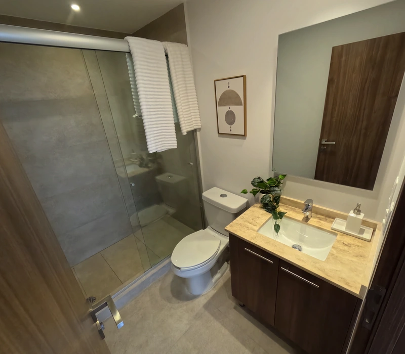 2R Baño Secundario.JPG
