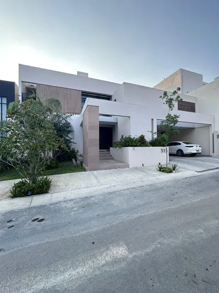 Casa en venta · Bosques de las Misiones Sector Encino, Santiago, Nuevo León Casa en venta · Bosques de las Misiones Sector Encino, Santiago, Nuevo León